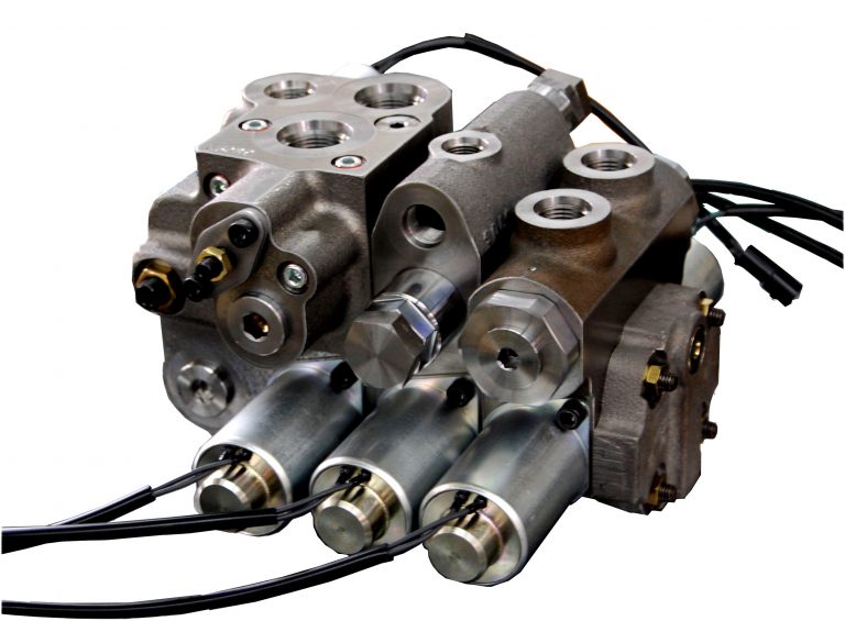 バッテリーフォークリフト用コントロールバルブ｜油圧組立品｜製品紹介｜油圧機器のコモダエンジニアリング｜油圧バルブ、油圧ユニット、船舶用ボルト